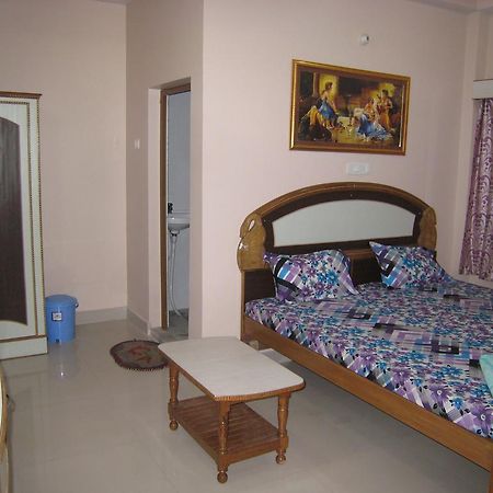 Krishna Paying Guest House Варанаси Стая снимка
