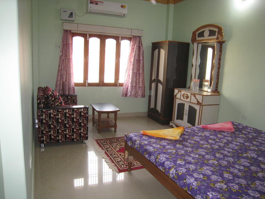 Krishna Paying Guest House Варанаси Стая снимка